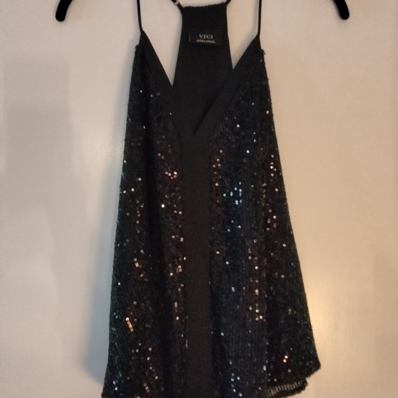 Vici Sequence Top - Picture 1 of 4